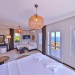 Hill House Adult Only 4*