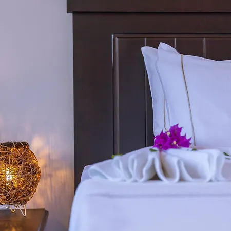 Hill House Adult Only Kas