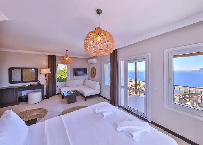 Hill House Adult Only 4*